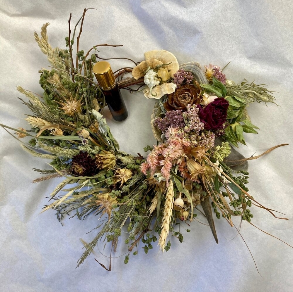 Dry Forever Lasting Wreaths.